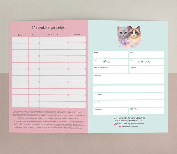 Carteira de vacinação de felinos para médicos veterinários especializados em medicina felina.