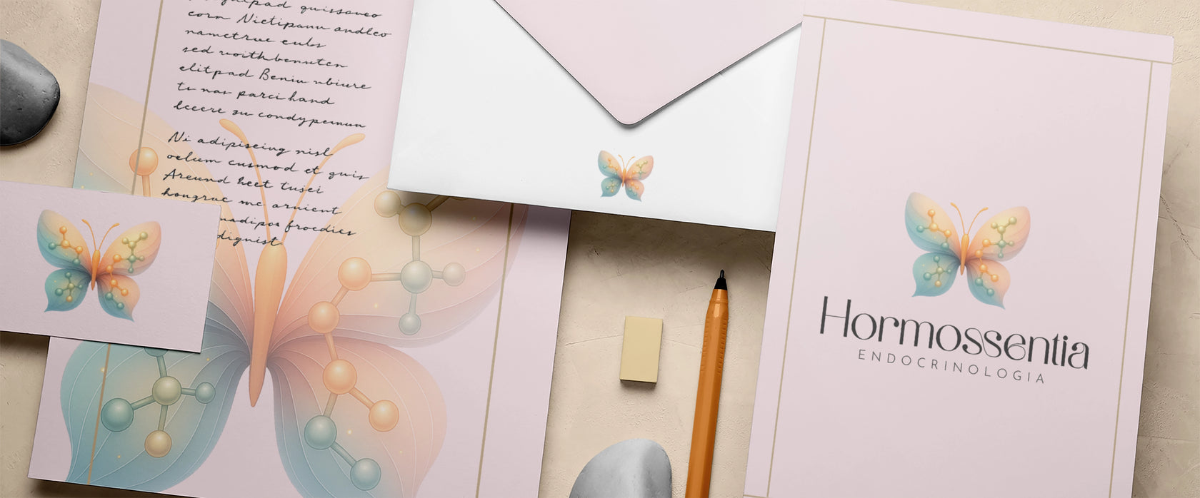 Papelaria médica personalizada para endocrinologistas – receituários, fichas, pastas e envelopes com design premium.