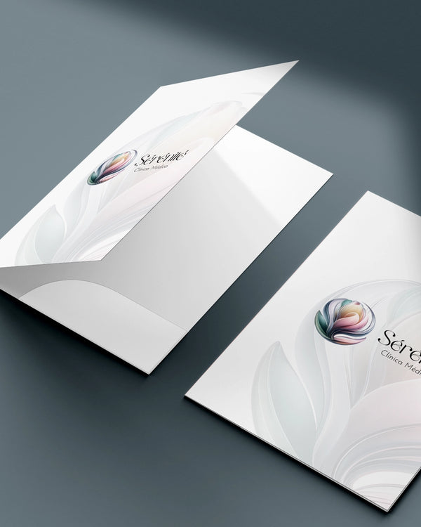 Pasta médica personalizada. Impressão de alta qualidade e acabamento com bolsa.