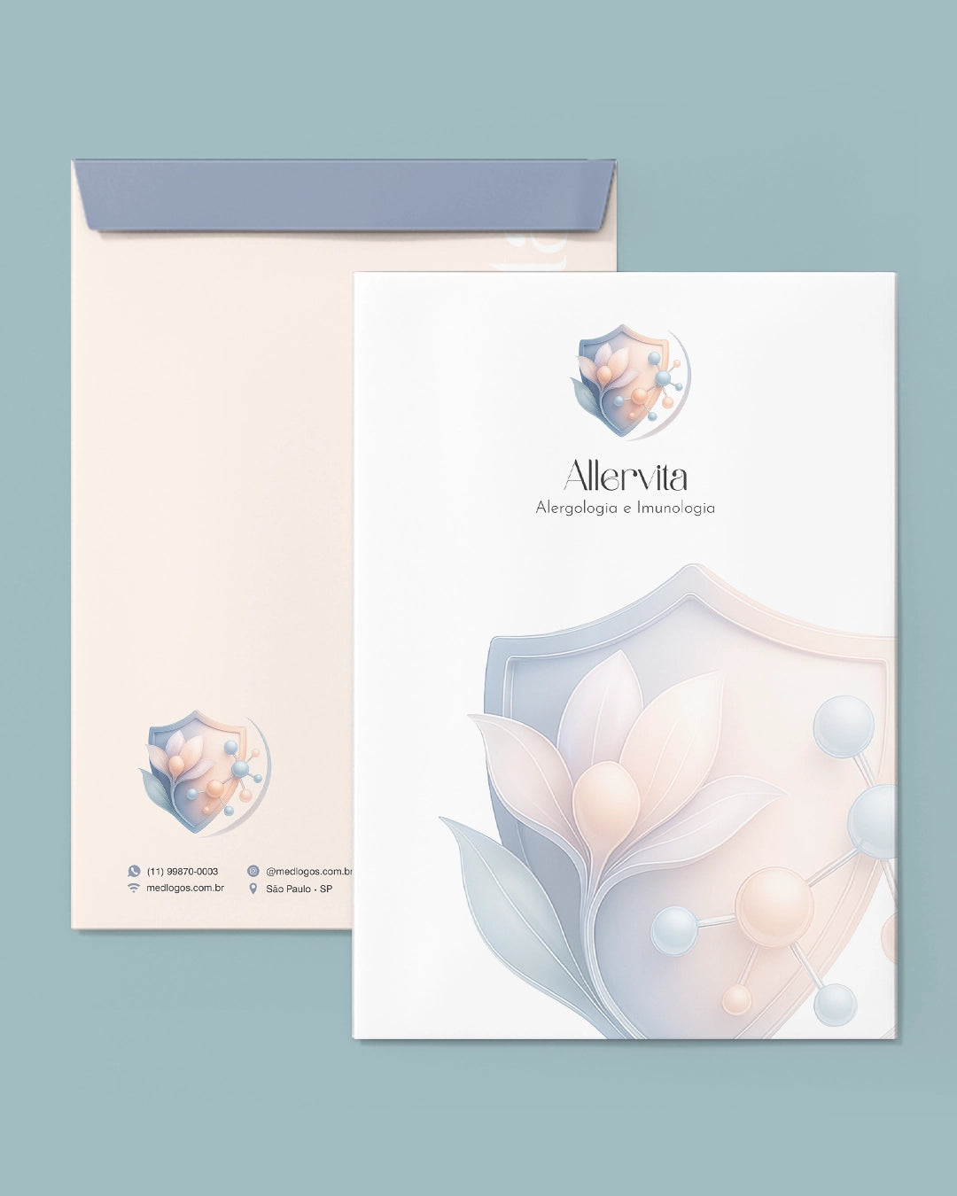 Envelopes saco para exames do modelo Allervita Alergologia e Imunologia, um bege e um branco