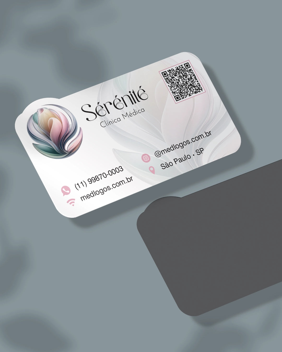 Ímã de geladeira modelo Sérénité com cantos arredondados, QR code e contatos da clínica